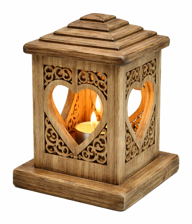 🕯️ Zdobený dřevěný svícen